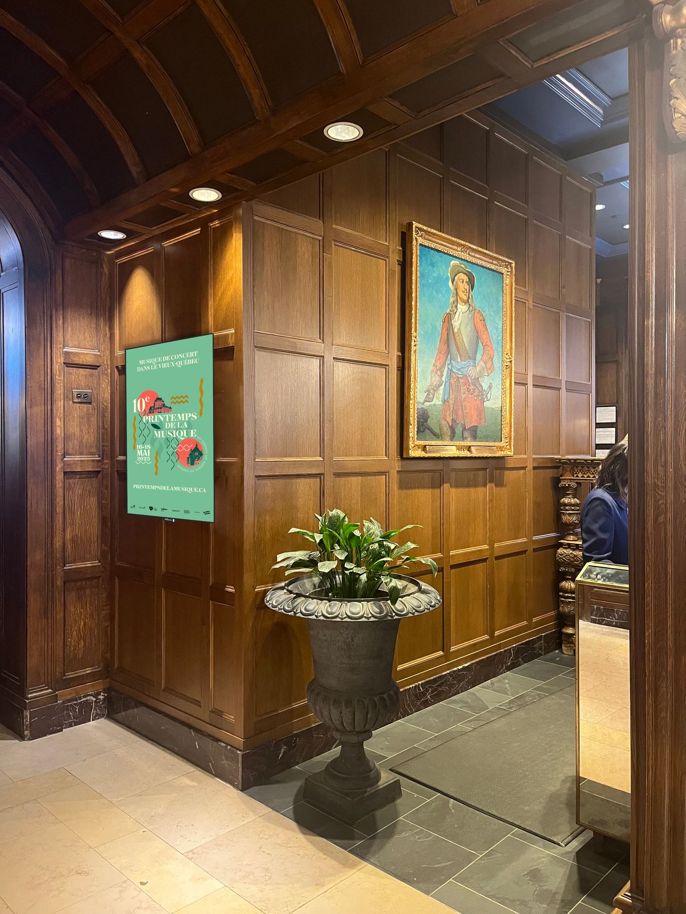 Écran d'affichage Adfaces au Fairmont Le Château Frontenac — campagne Printemps de la musique